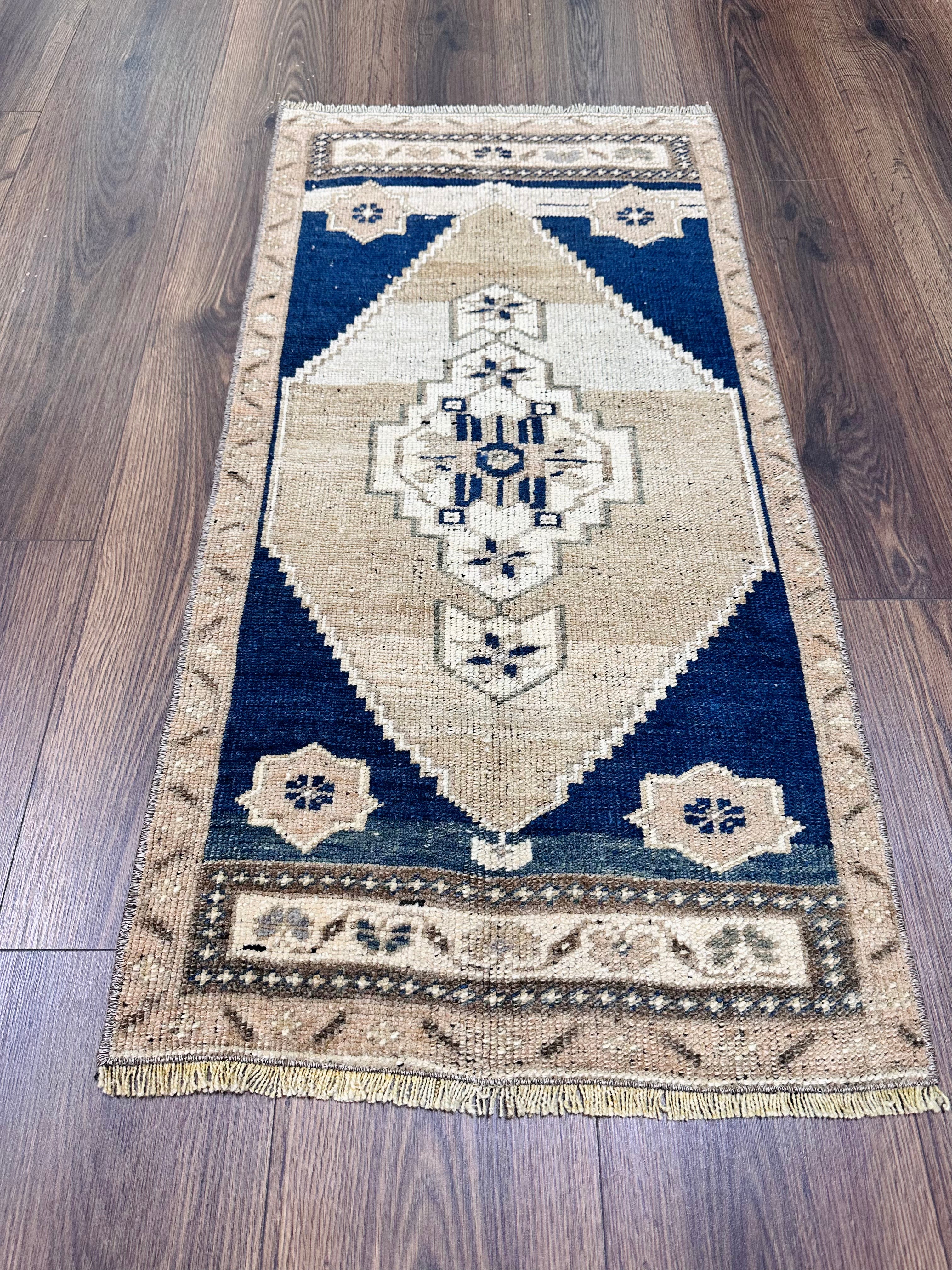 19x35 hand knotted, wool on wool, vintage Turkish mini rug